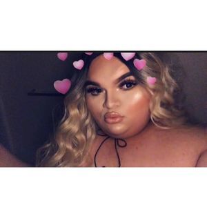 Meet your Posher, Alison